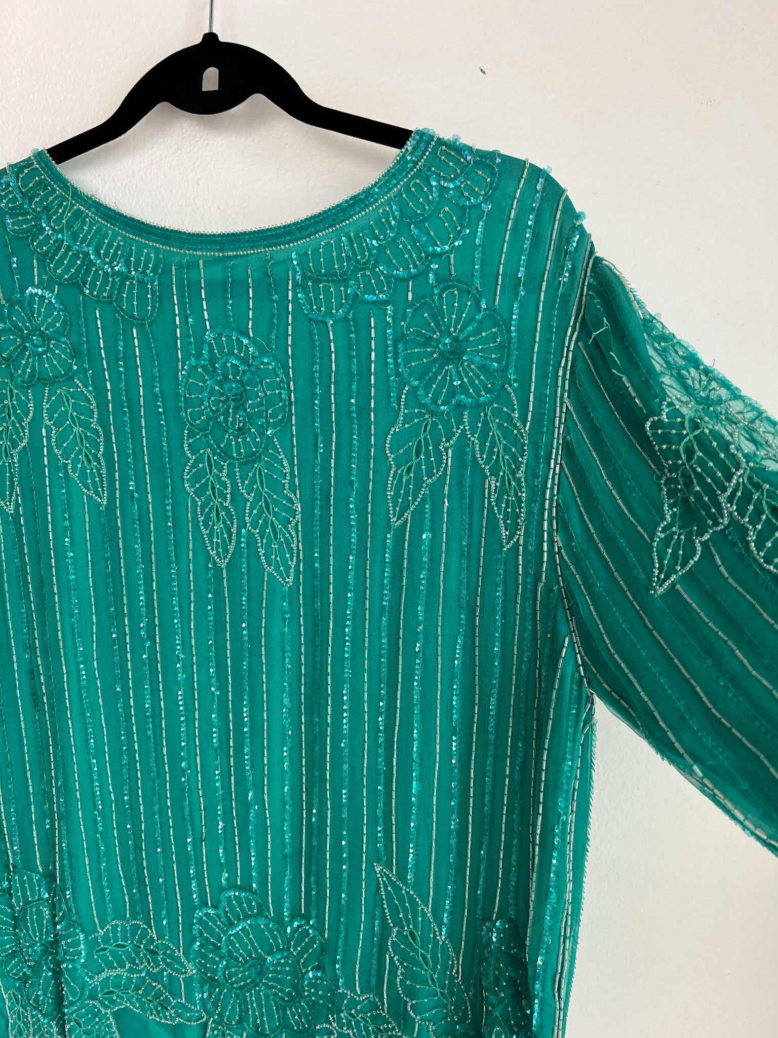 1980s TOP- green silk sequin top