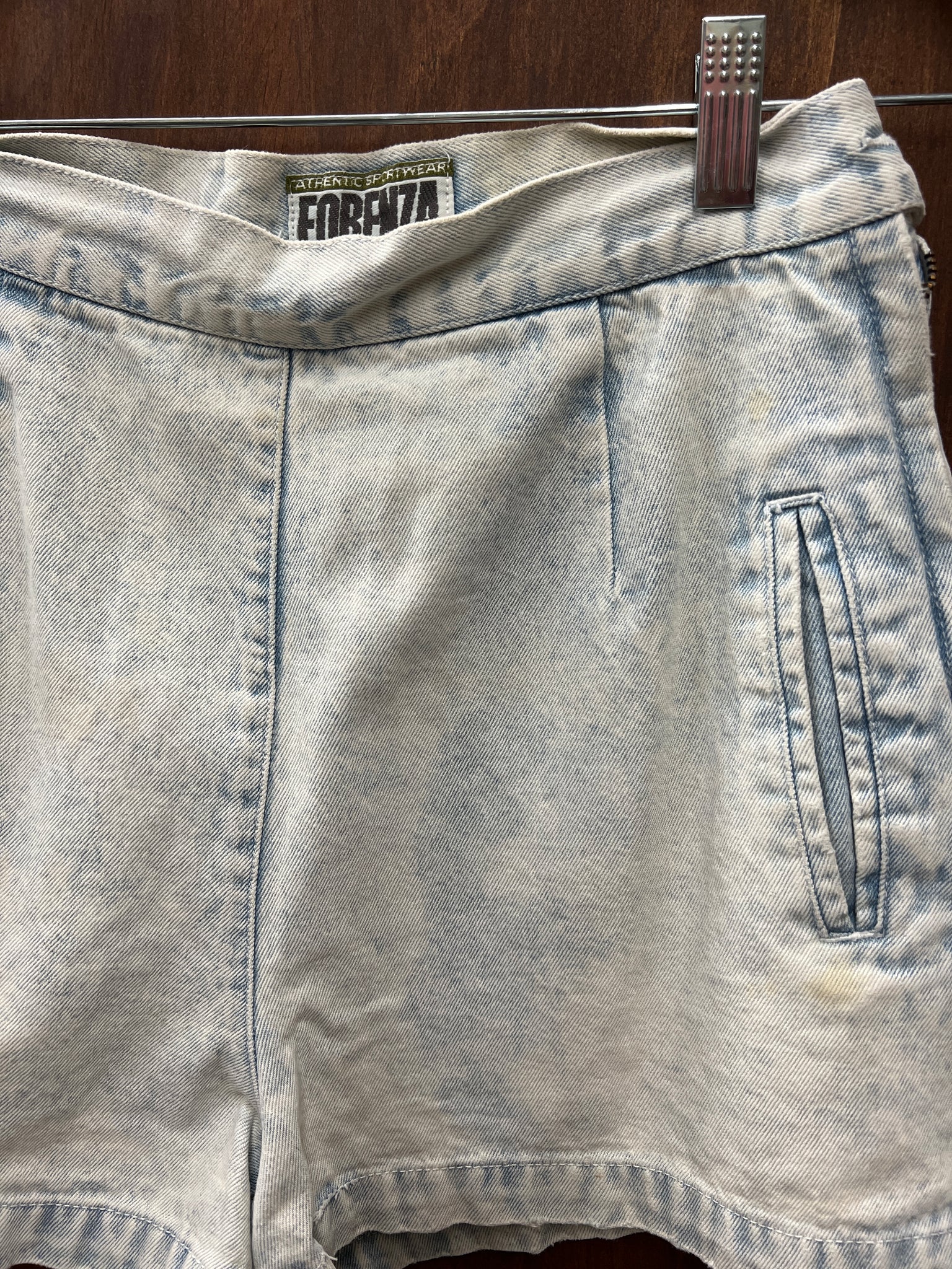 1990s SHORTS- Forenza acid wash short shorts