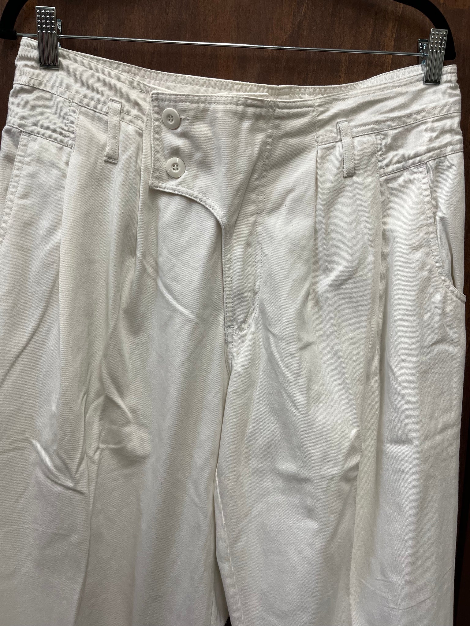 1990s MENS PANTS- White pleated with waistline button detail