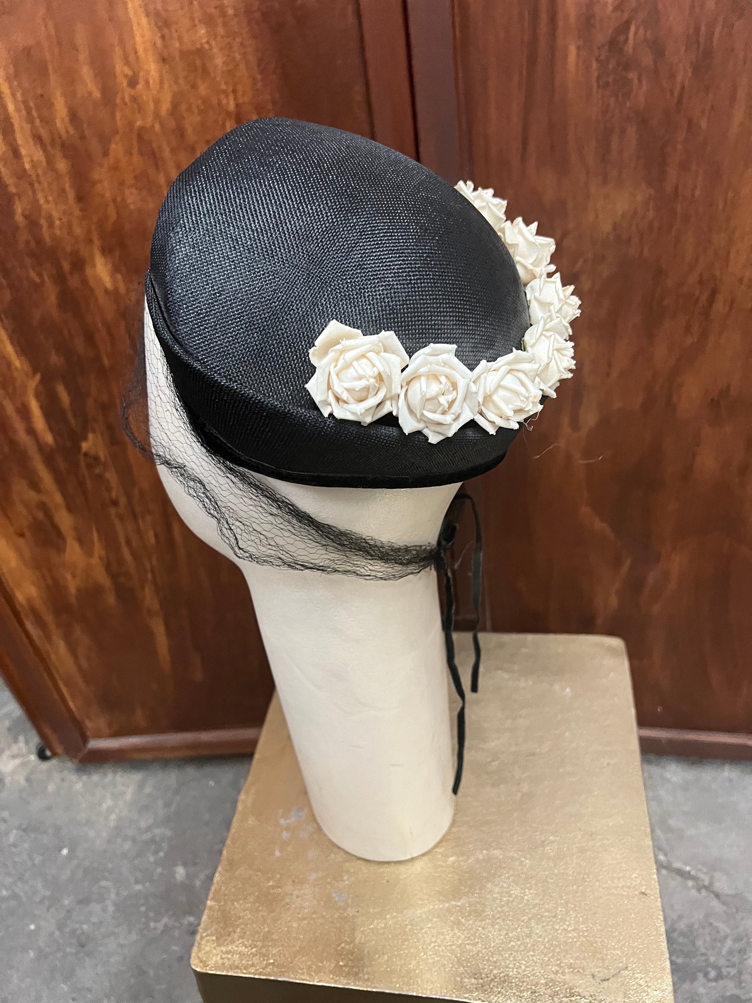 1960s ACCESSORIES-HAT-black with white flowers and lace