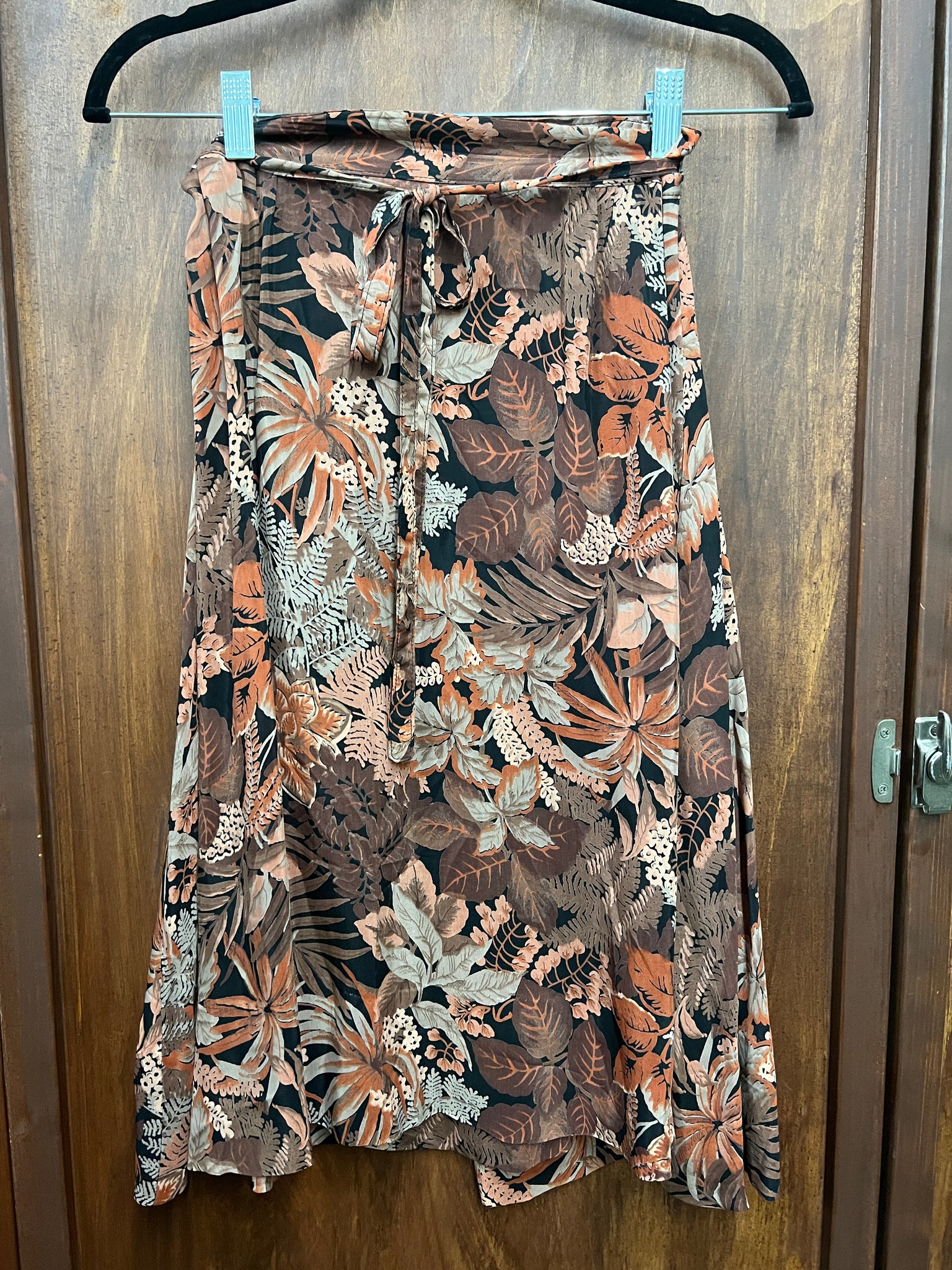 1970s SKIRT- Leo's Co brown silk tropical print wrap