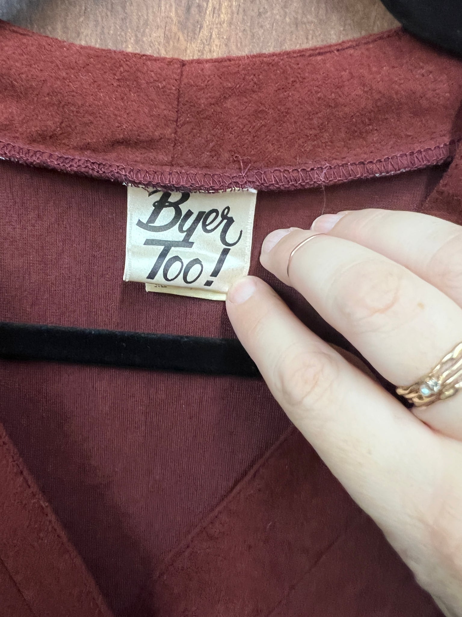1970s DRESS-Byer Too! brown ultrasuede v neck