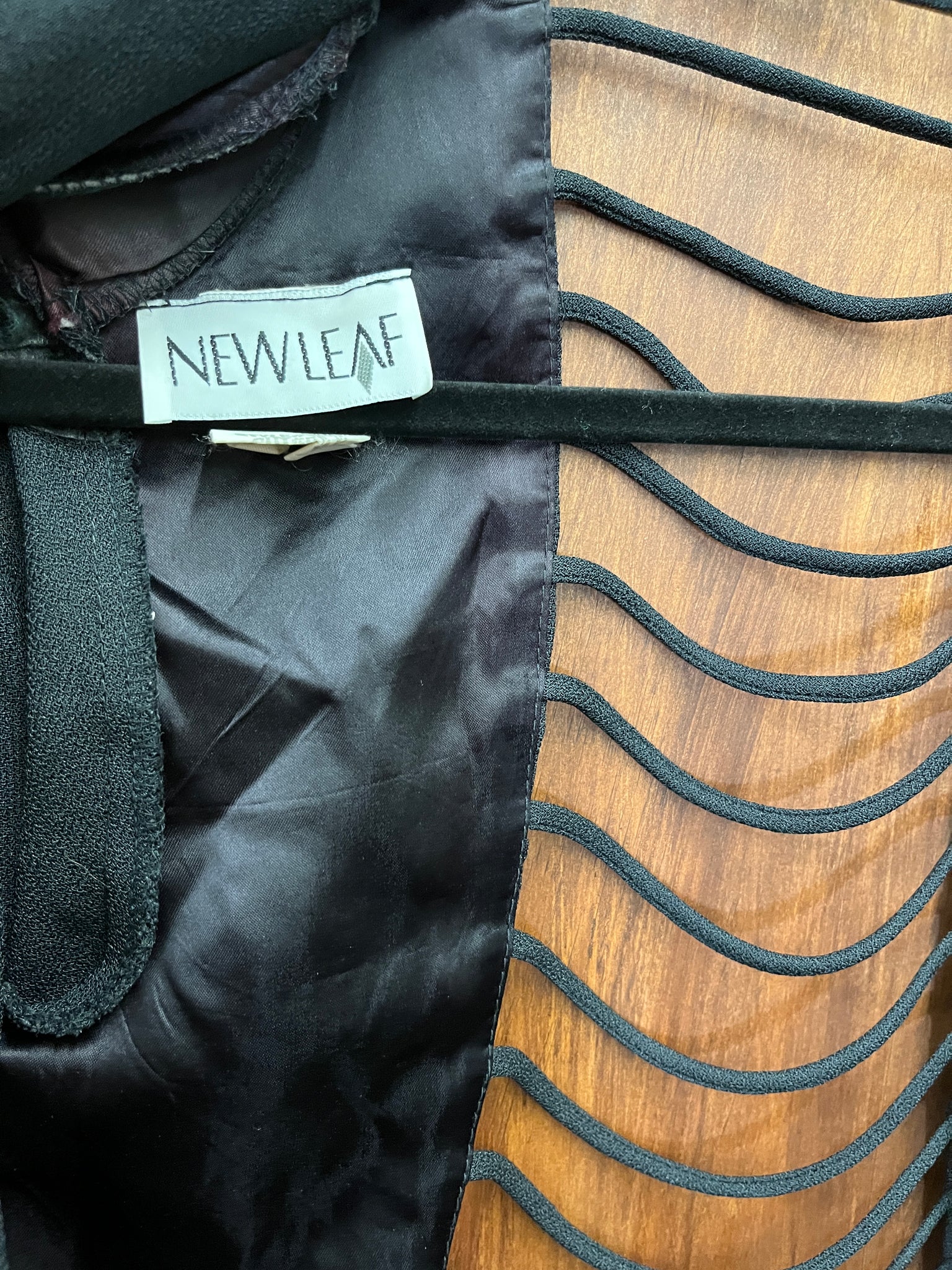 1990s TOP- Bolero- New Leaf black ribbon back crop