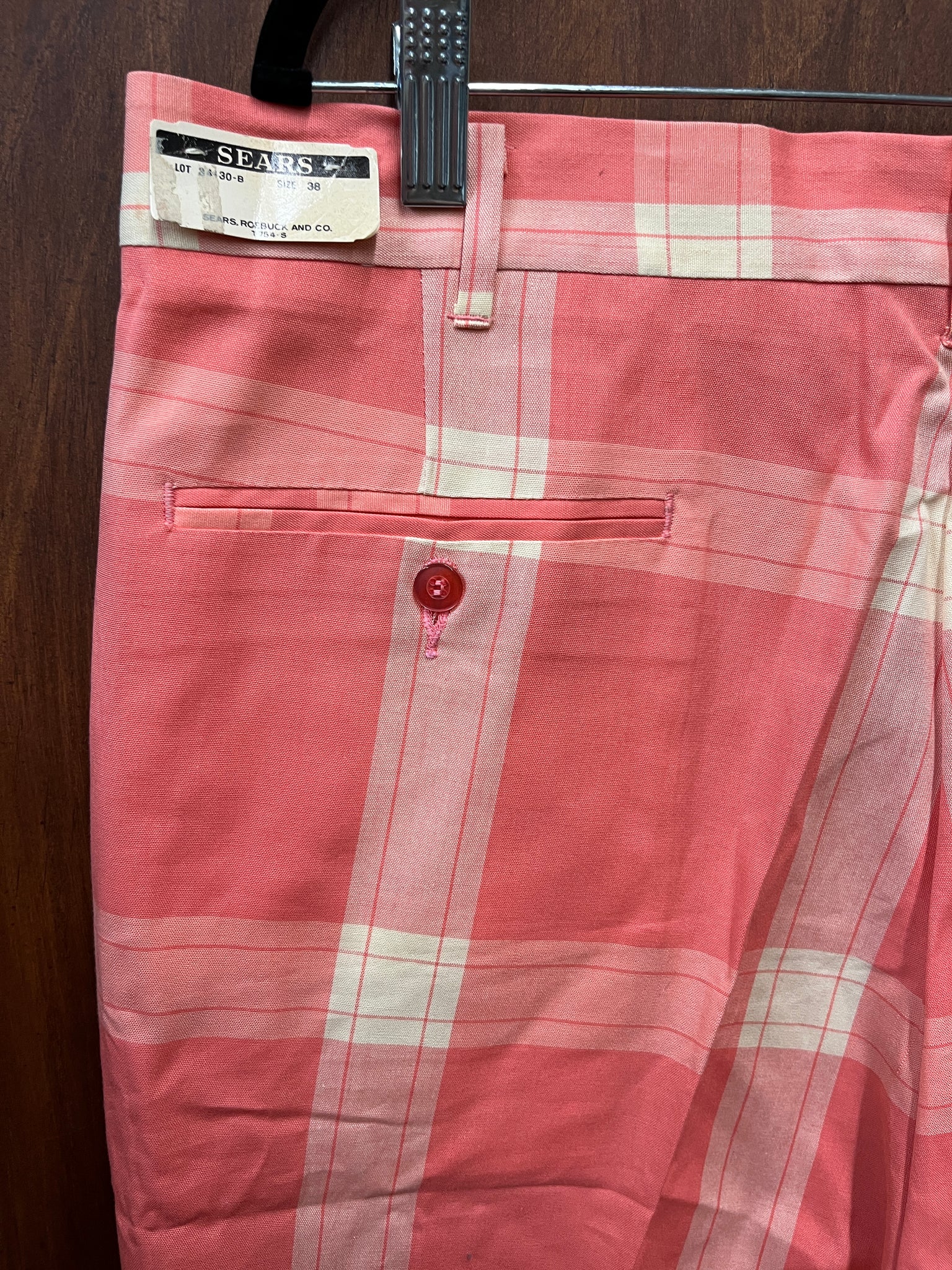 1990s MENS SHORTS- Sears Coral plaid golf