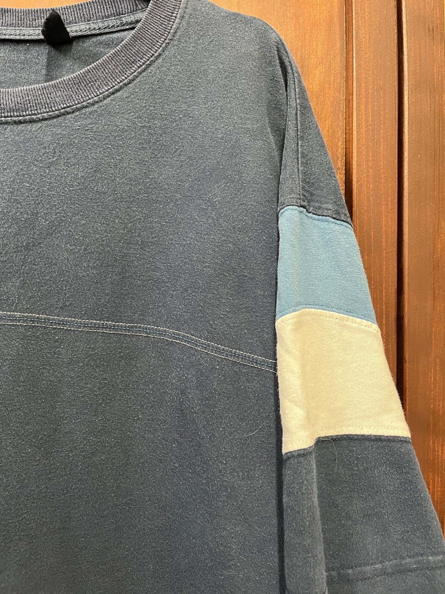 1990s T SHIRT-navy blue w/ color banded sleeves