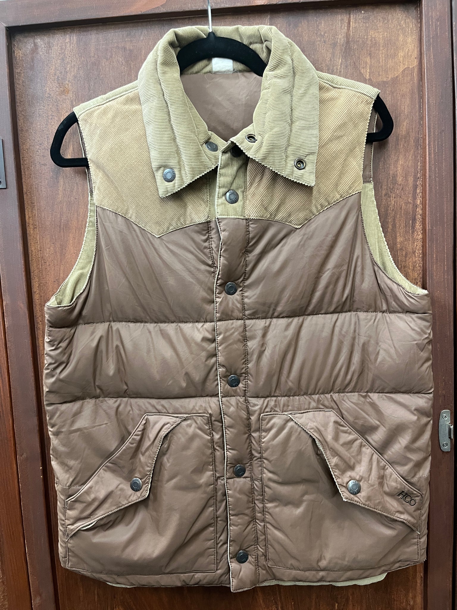 1980s MENS JACKET-VEST- two toned brown puffy corduroy nylon