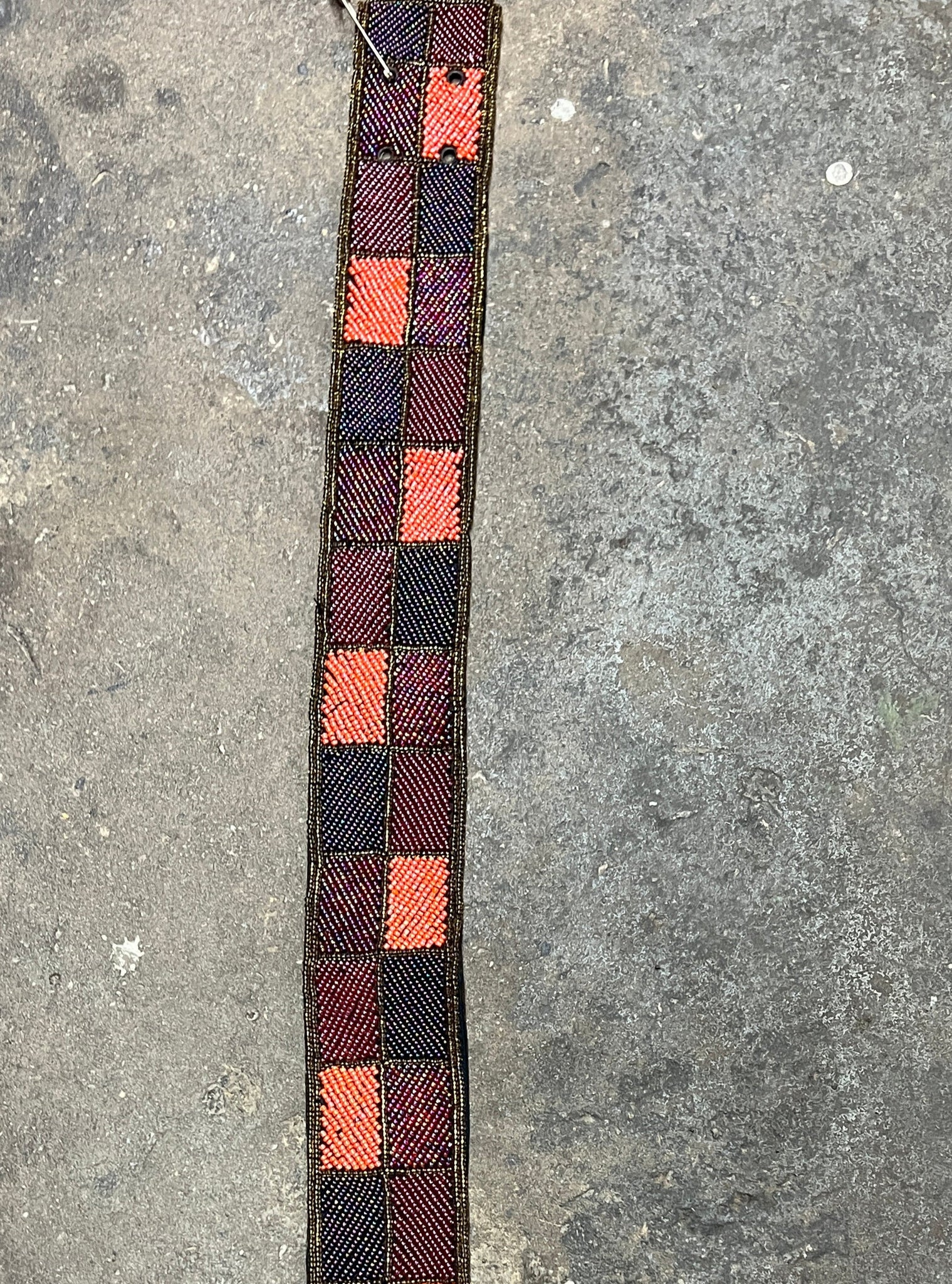 RENTAL 1970s ACCESSORIES-BELTS- beaded purples/golds band