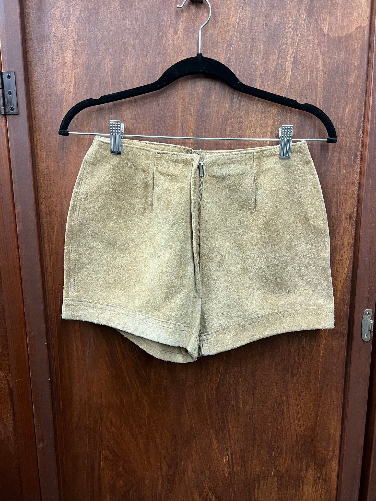 RENTAL 1970s -SHORTS- tan suede short shorts lace back