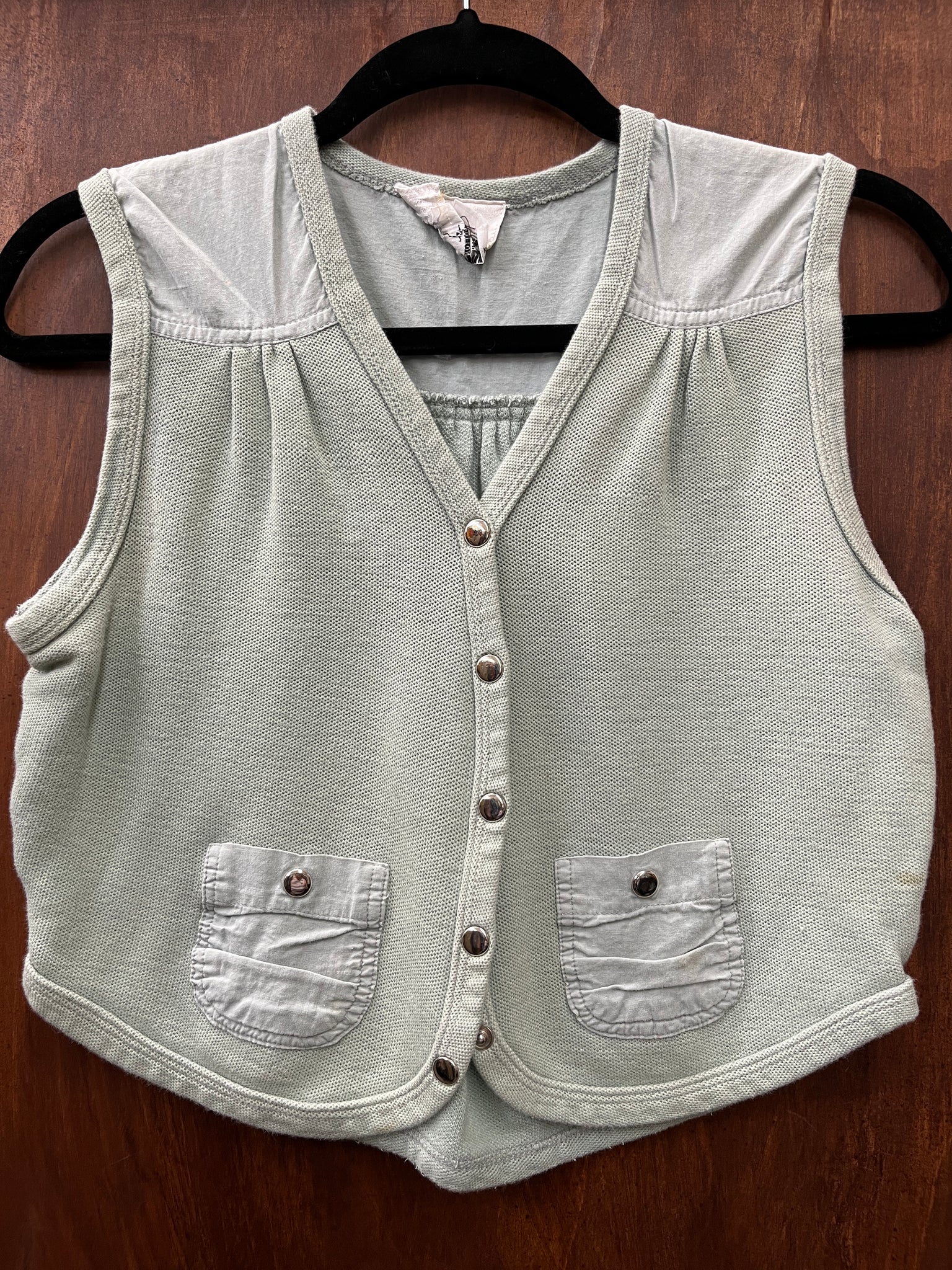 1990s TOP-VEST- Duet- sage green cropped snap buttons