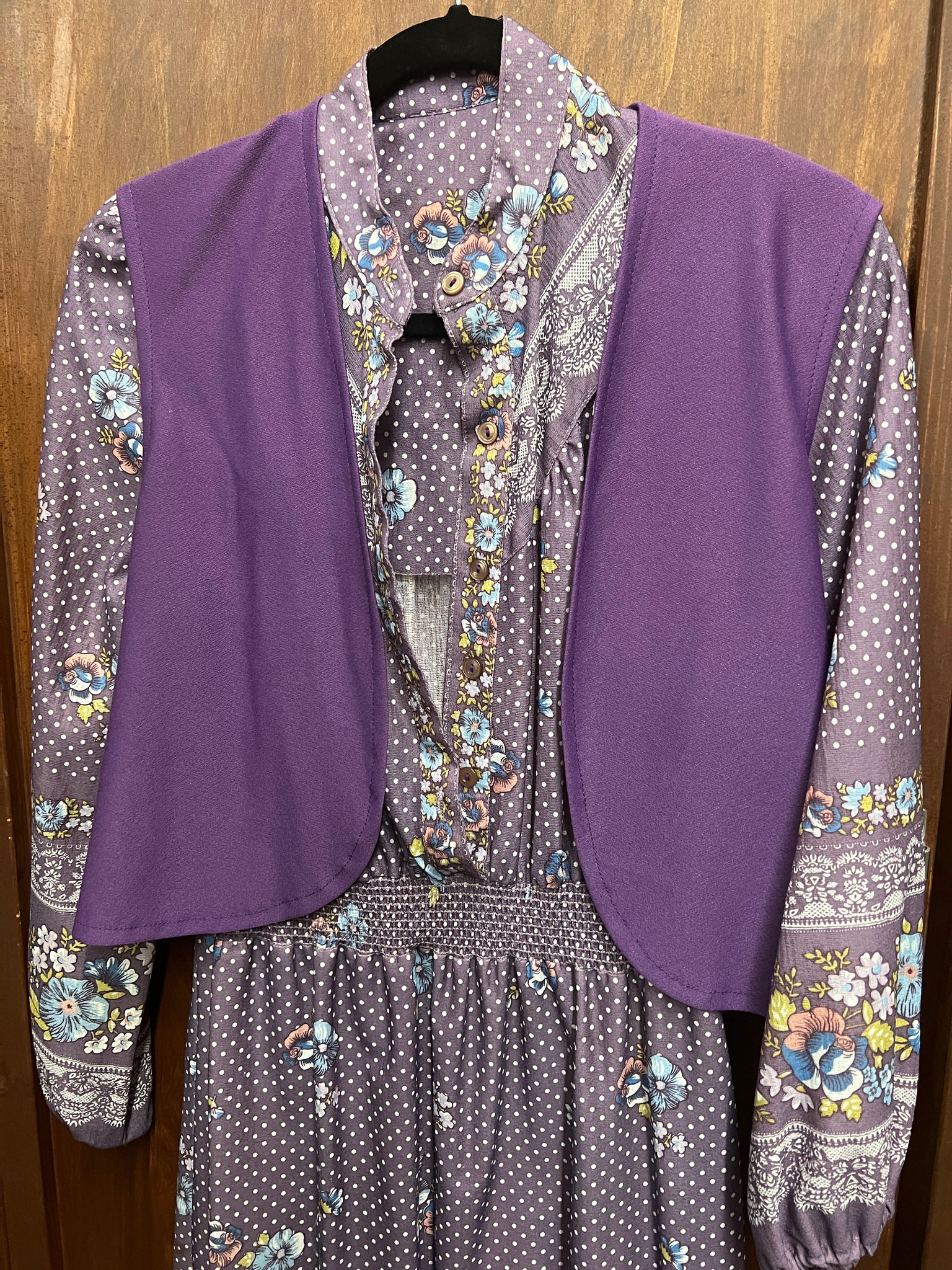 1970s -DRESS- lavender floral & polka dot print w/ purple vest
