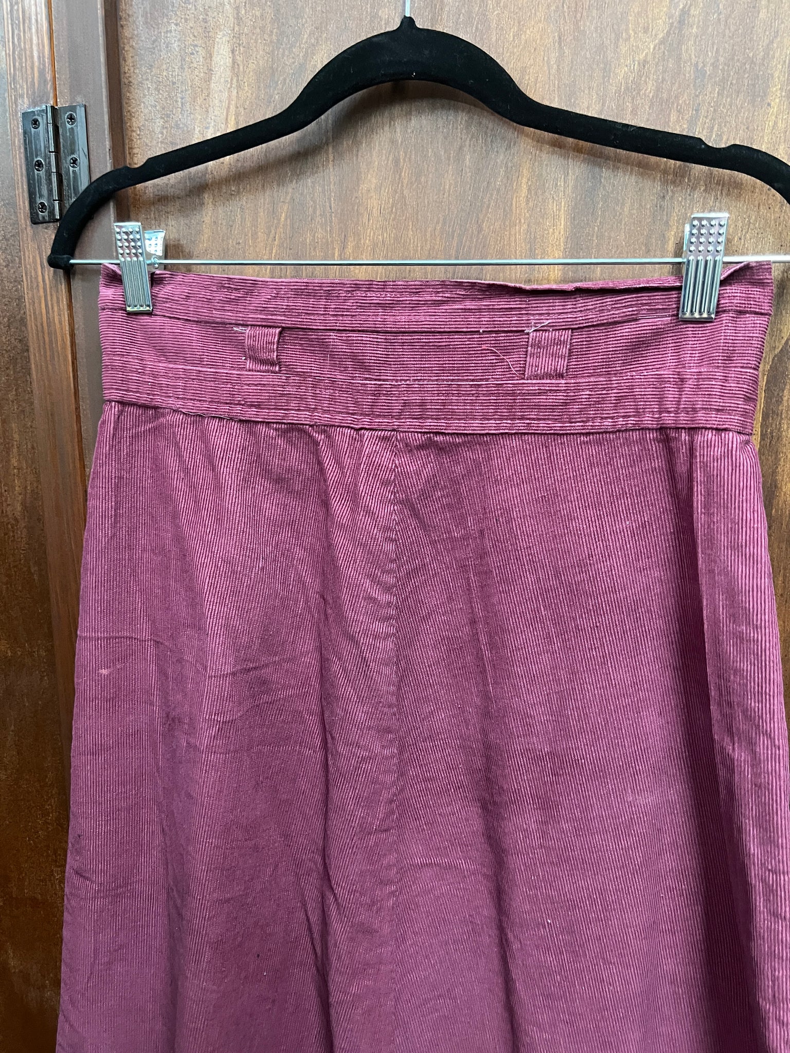 1970s SKIRT- Raspberry cordouroy a line