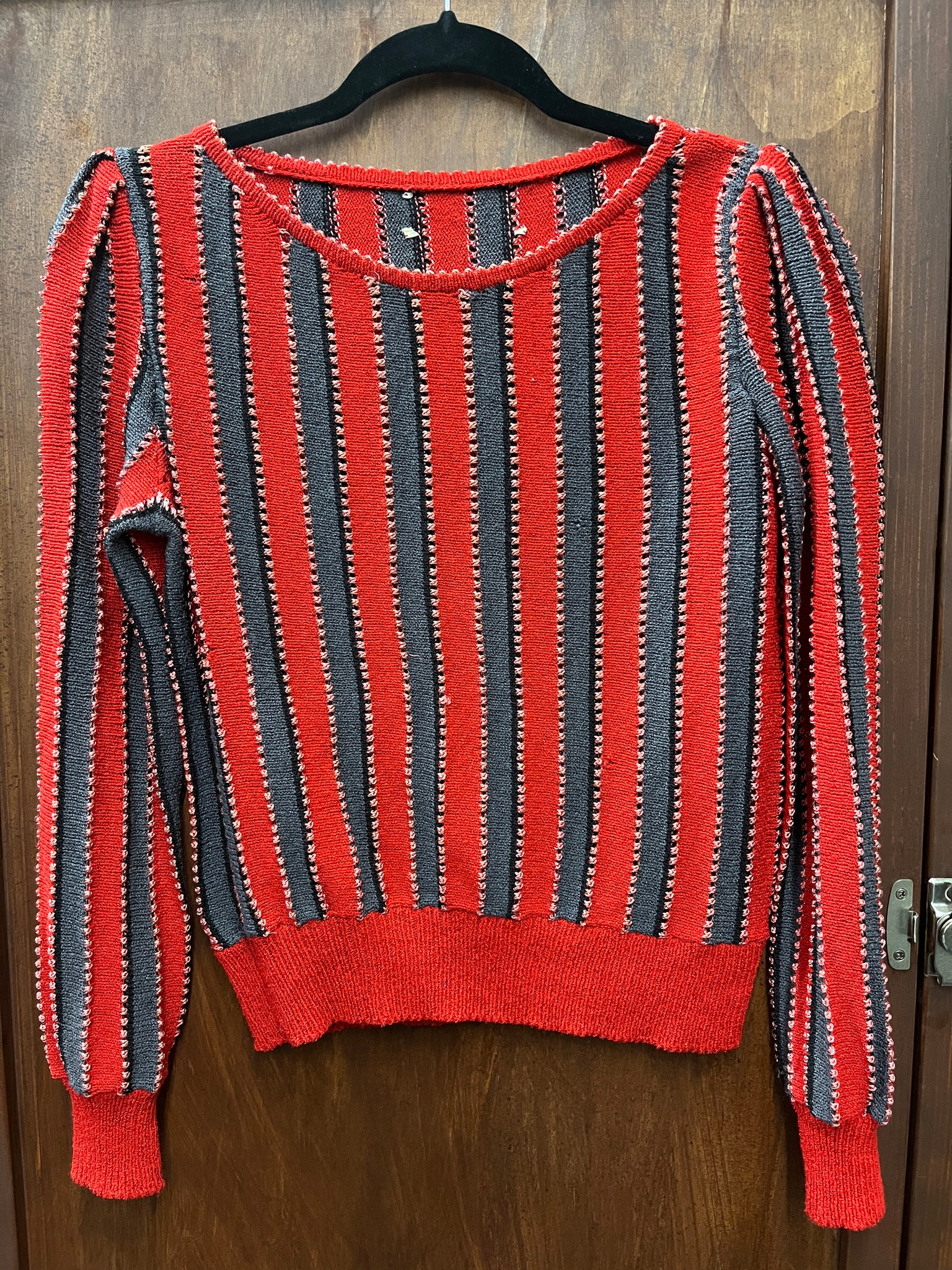 1980s SWEATER- knit sweater puff sleeve red grey stripe