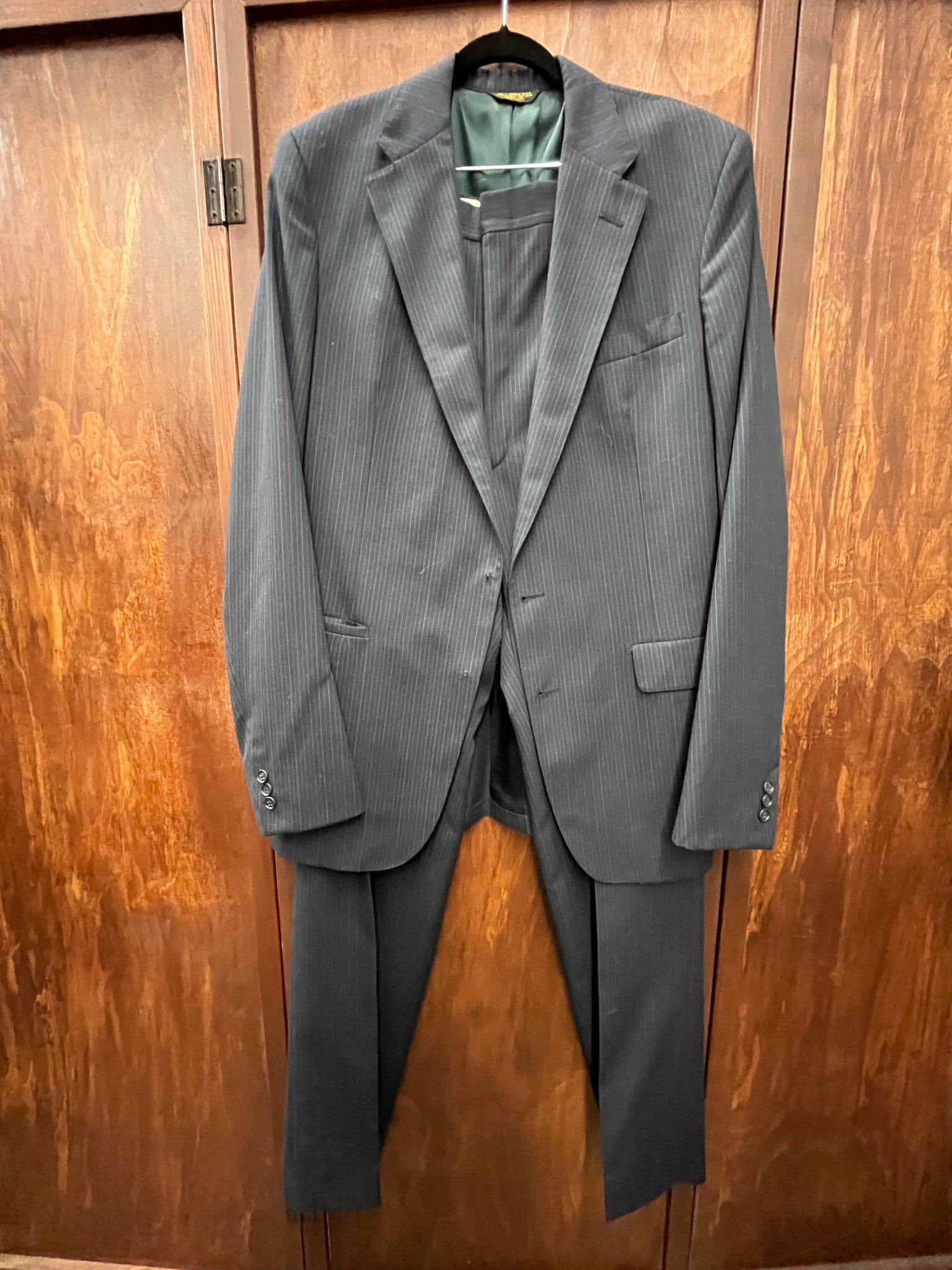 1980s MENS SUIT- Palm Beach Eagleson's- blue pin stripe XT
