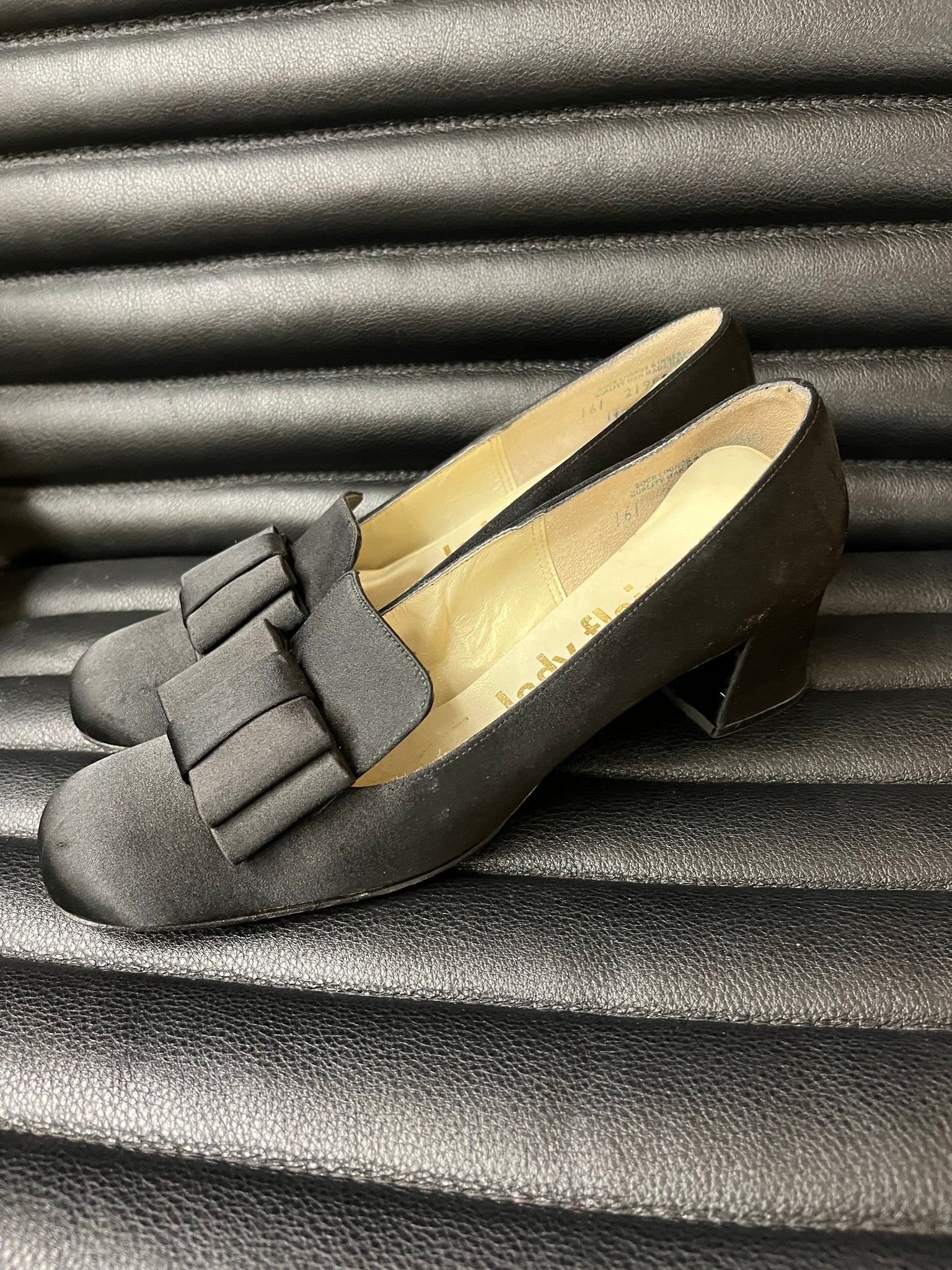 1960s SHOES - Lady Flair- black sateen bow detail block heels