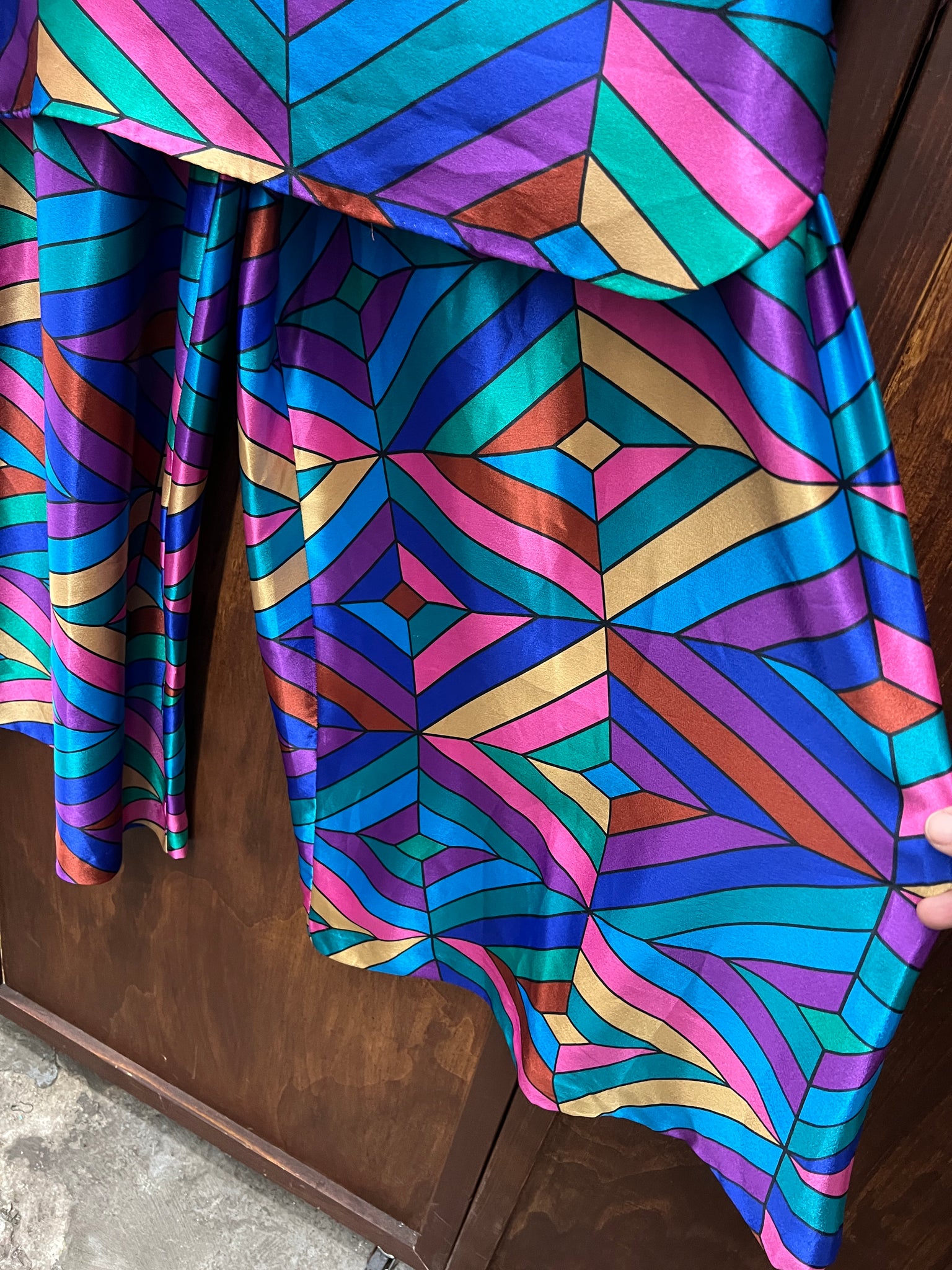 1960s 2 PIECE- LOUNGE SET- Lucie Ann geometric print flare pants