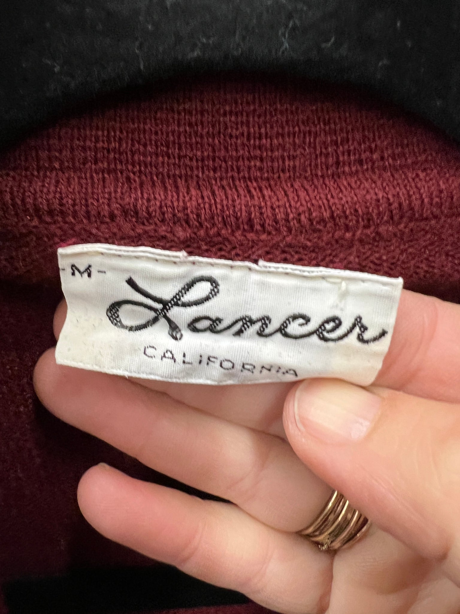 1970s MENS SWEATER-Lancer burgandy light collared l/s