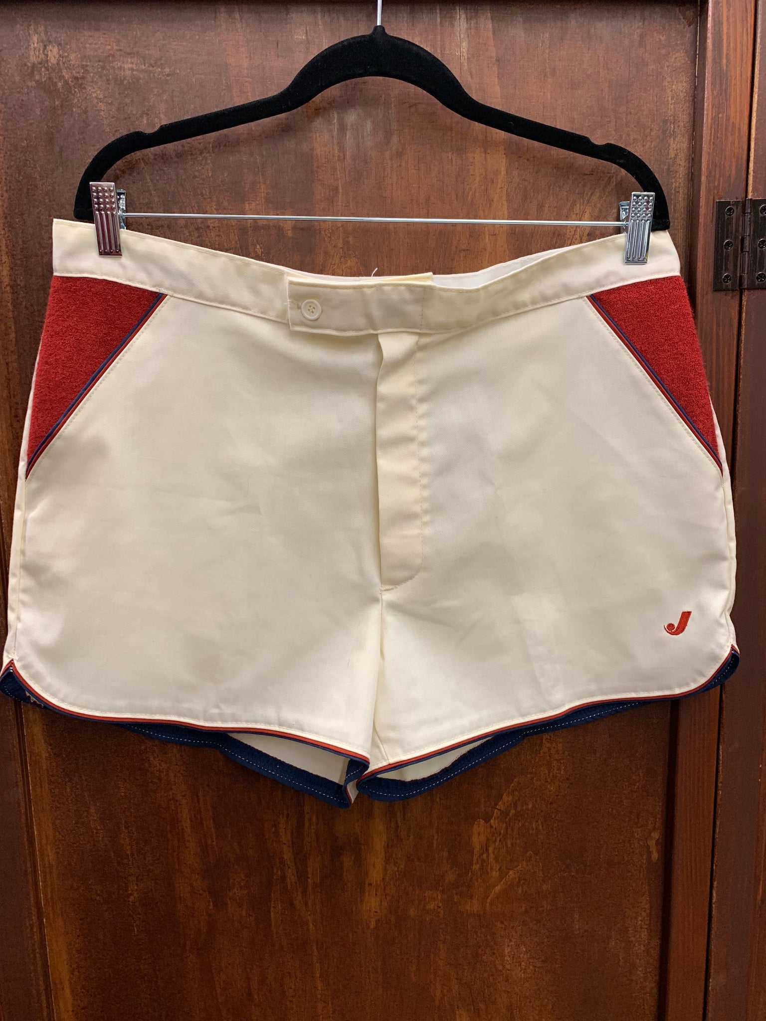 1960s MENS SHORTS- Jantzen cream tennis shorts