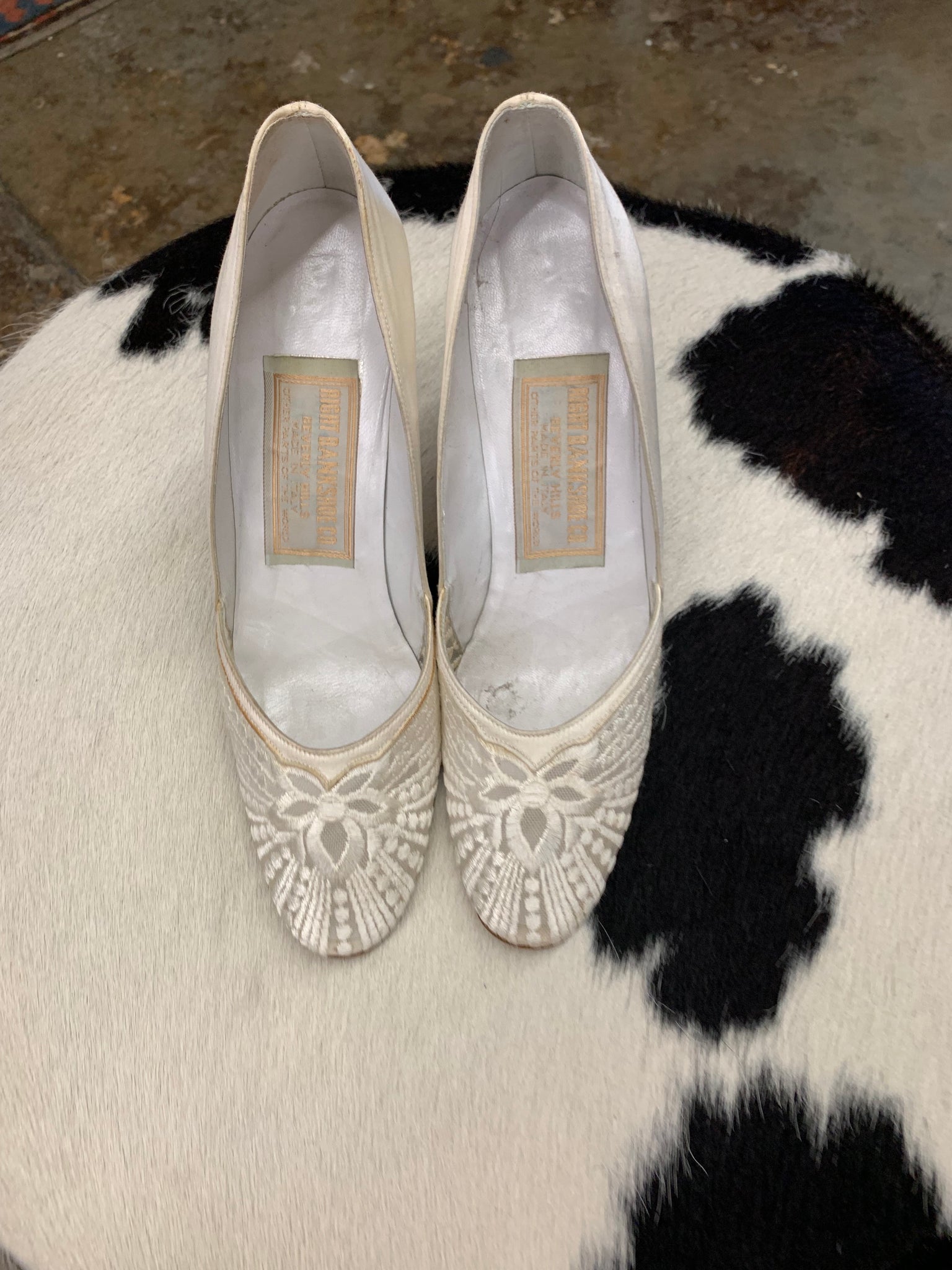 1950s SHOES- Right Bank Shoe white lace satin 9AA