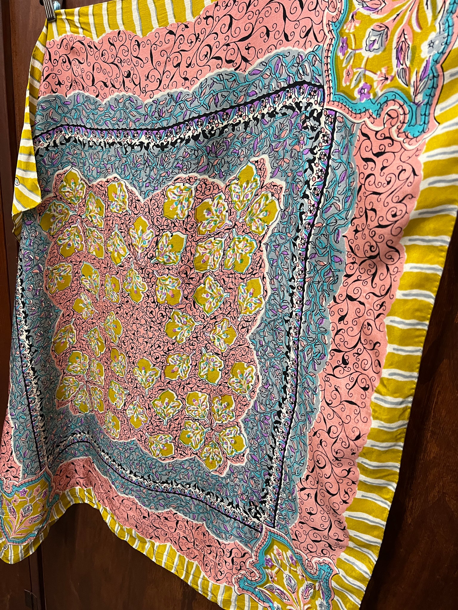 1970s ACCESSORIES-SCARF- multicolor print large size