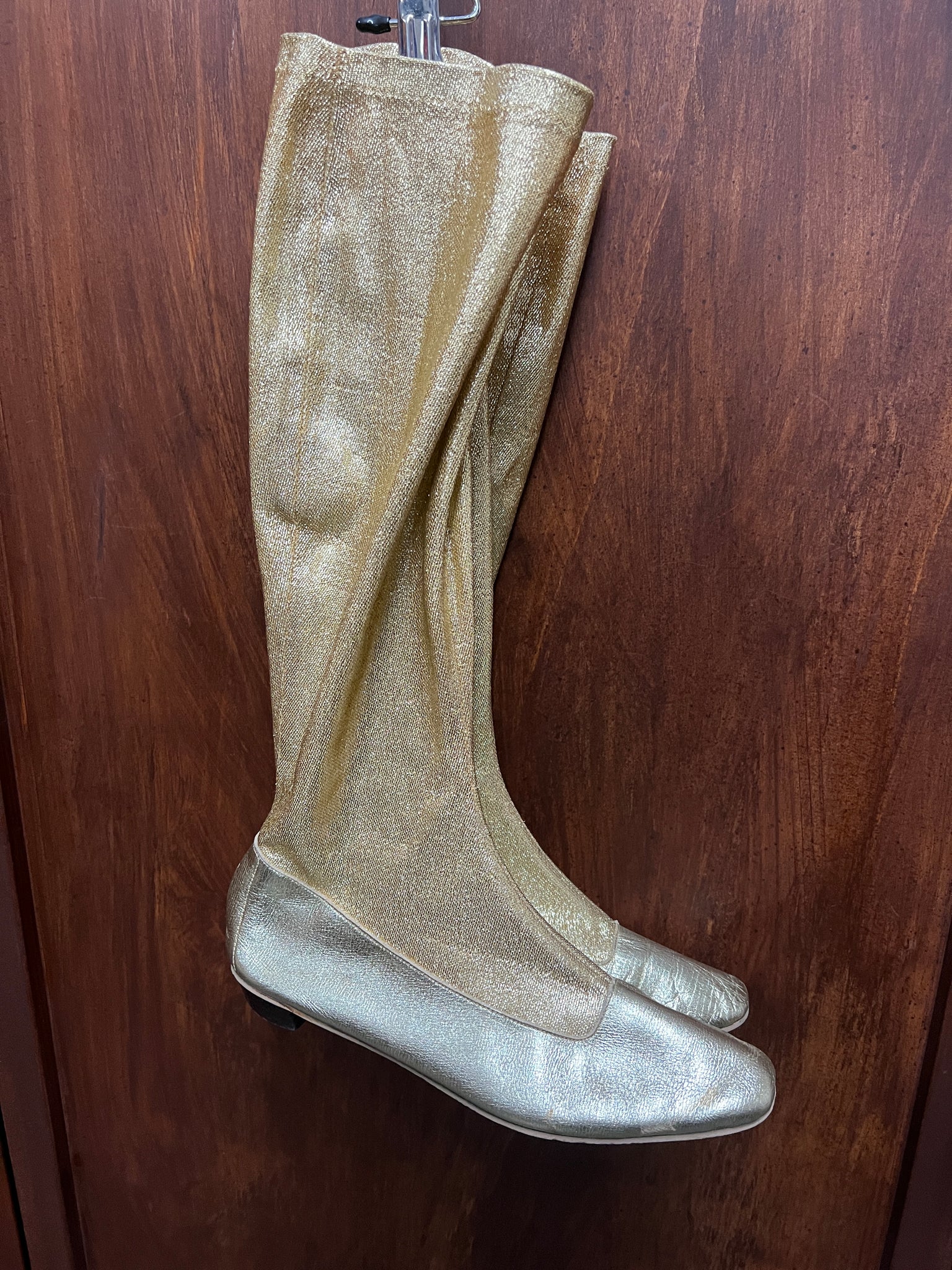 RENTAL 1960s -SHOES-BOOTS- Gold GoGo's