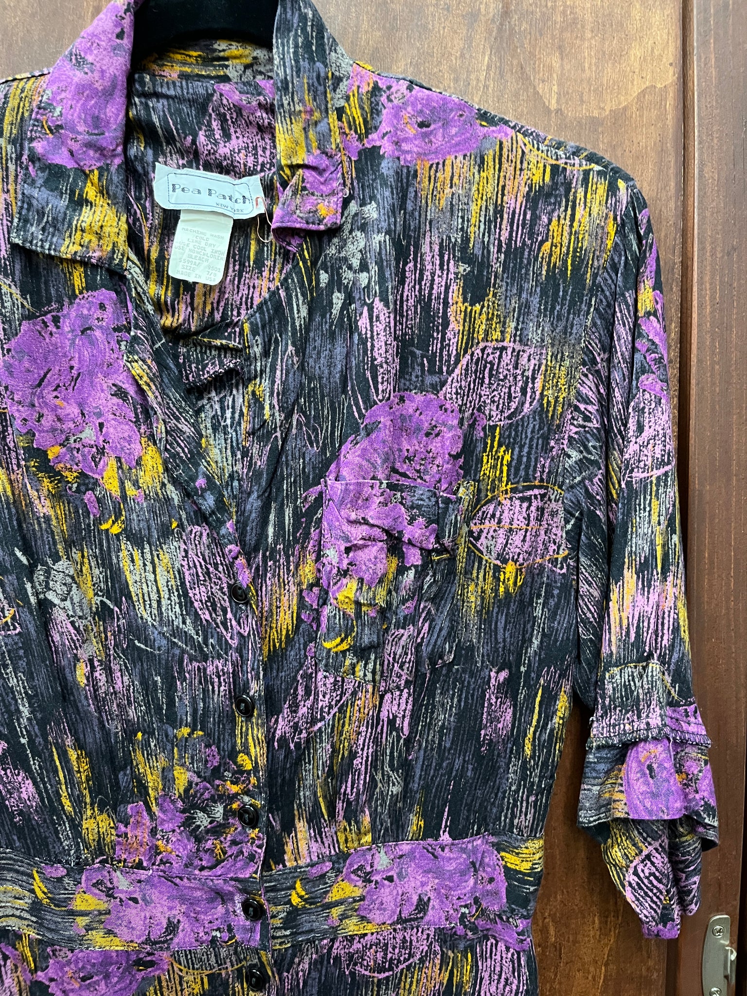 1980s DRESS- Pea Party purple modern floral print button front