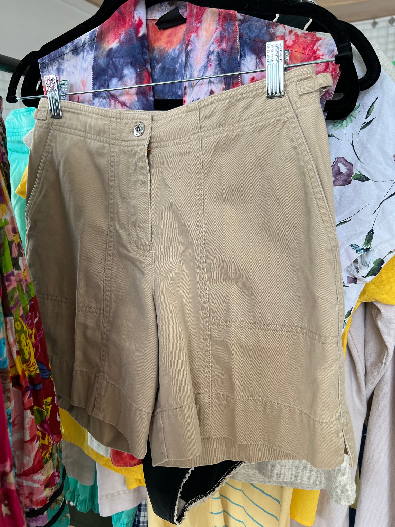 1990s Shorts- tan camp shorts