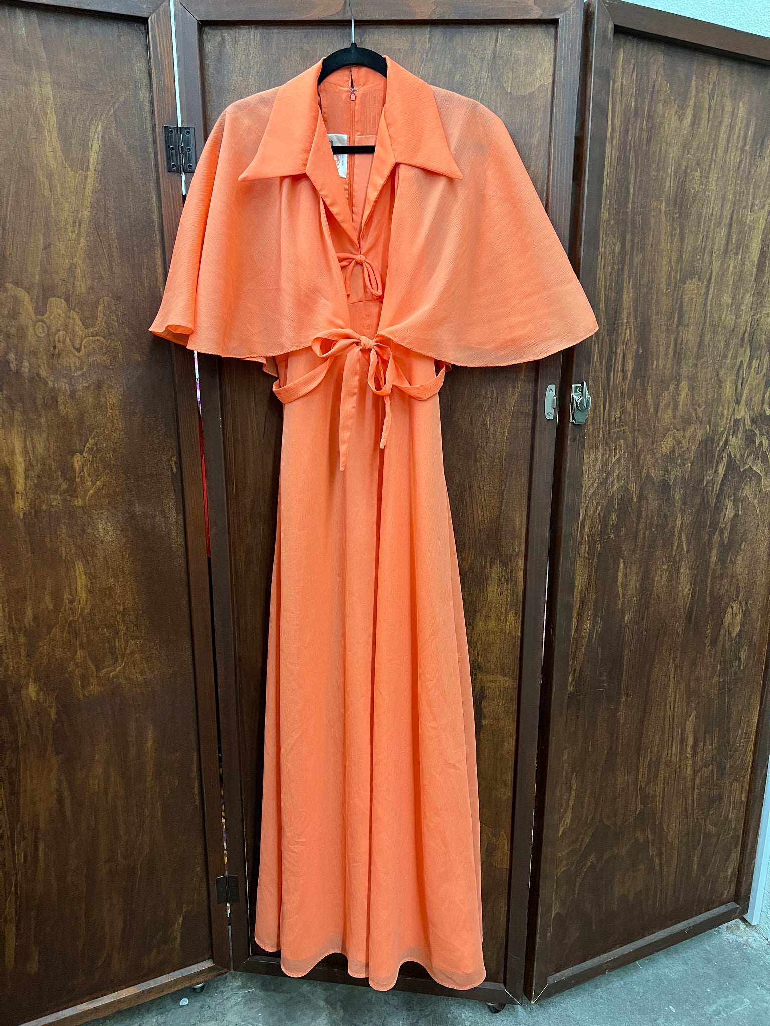 1960S 2 PIECE- Dress- orange collared halter w/ caplette