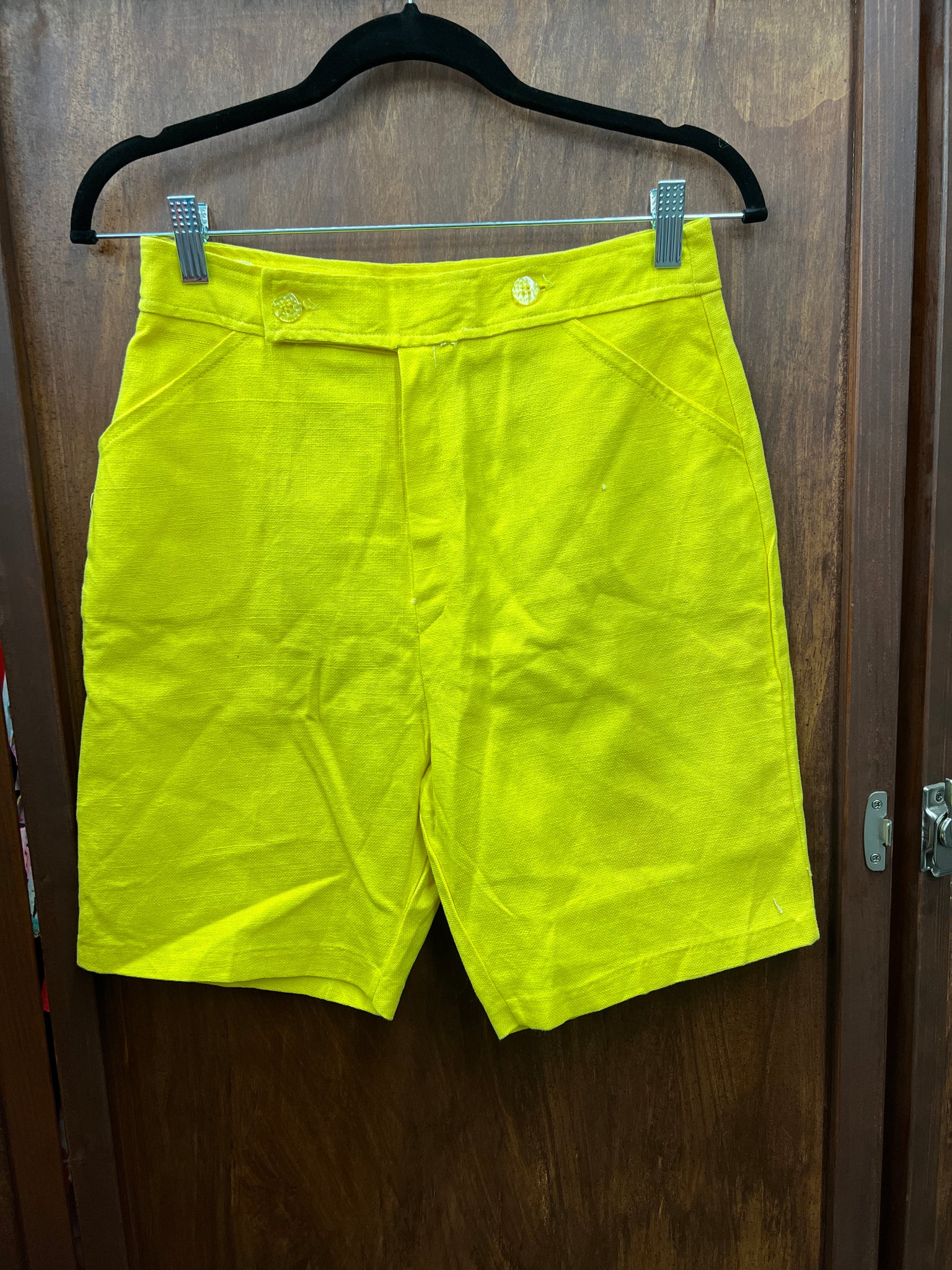 1960S SHORTS- yellow linen w/ 2 button front